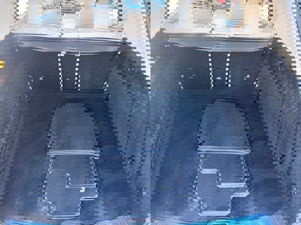 Used 2022 Mercedes-Benz GLE 350 4MATIC w/ Premium Package image 29