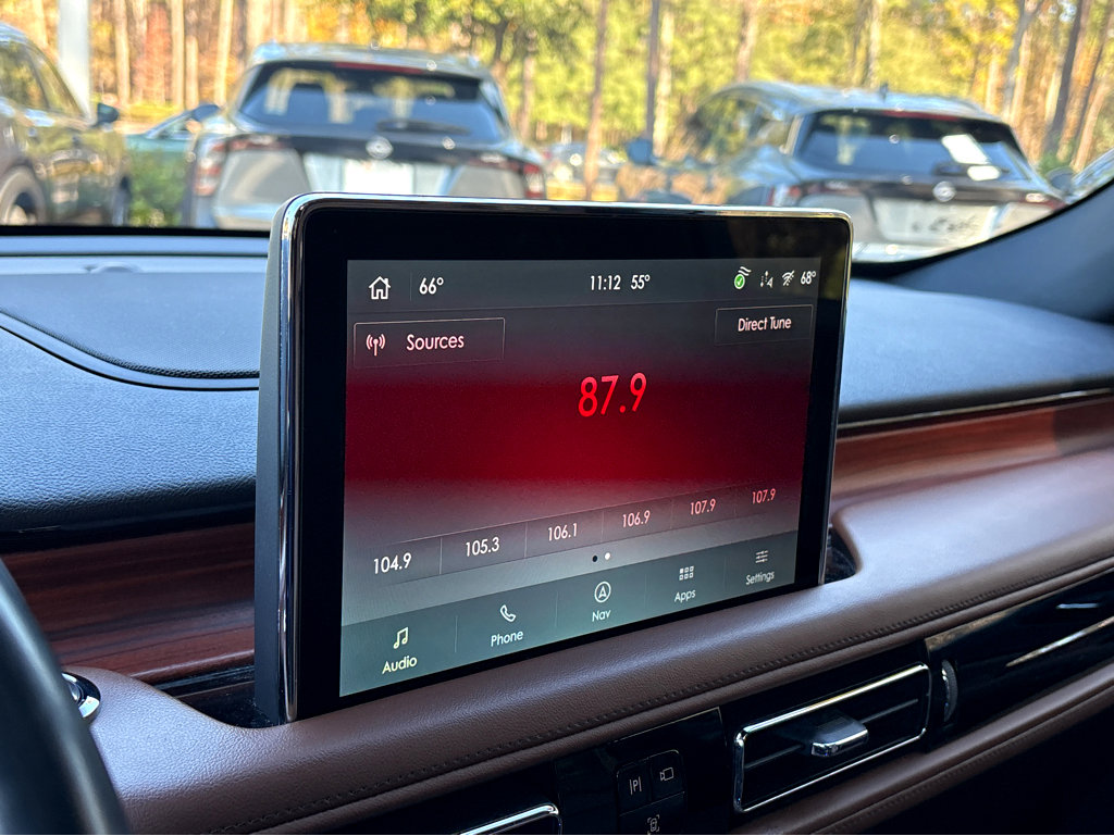 Used 2023 Lincoln Aviator Reserve w/ Equipment Group 201A image 12