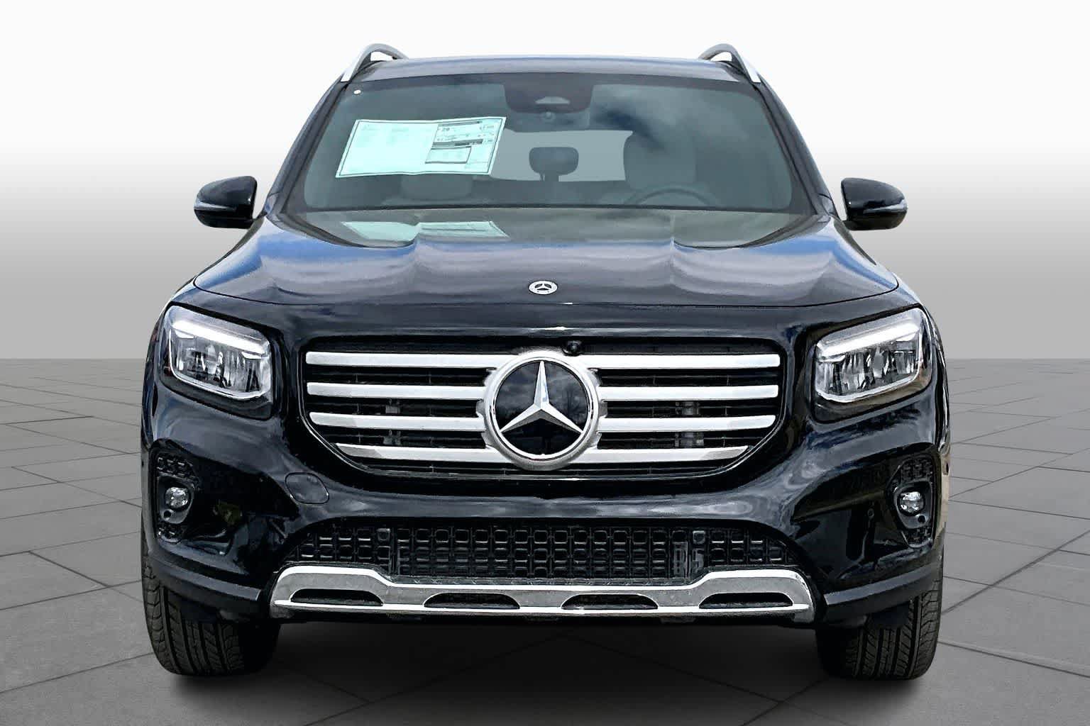 New 2026 Mercedes-Benz GLB 250 image 3