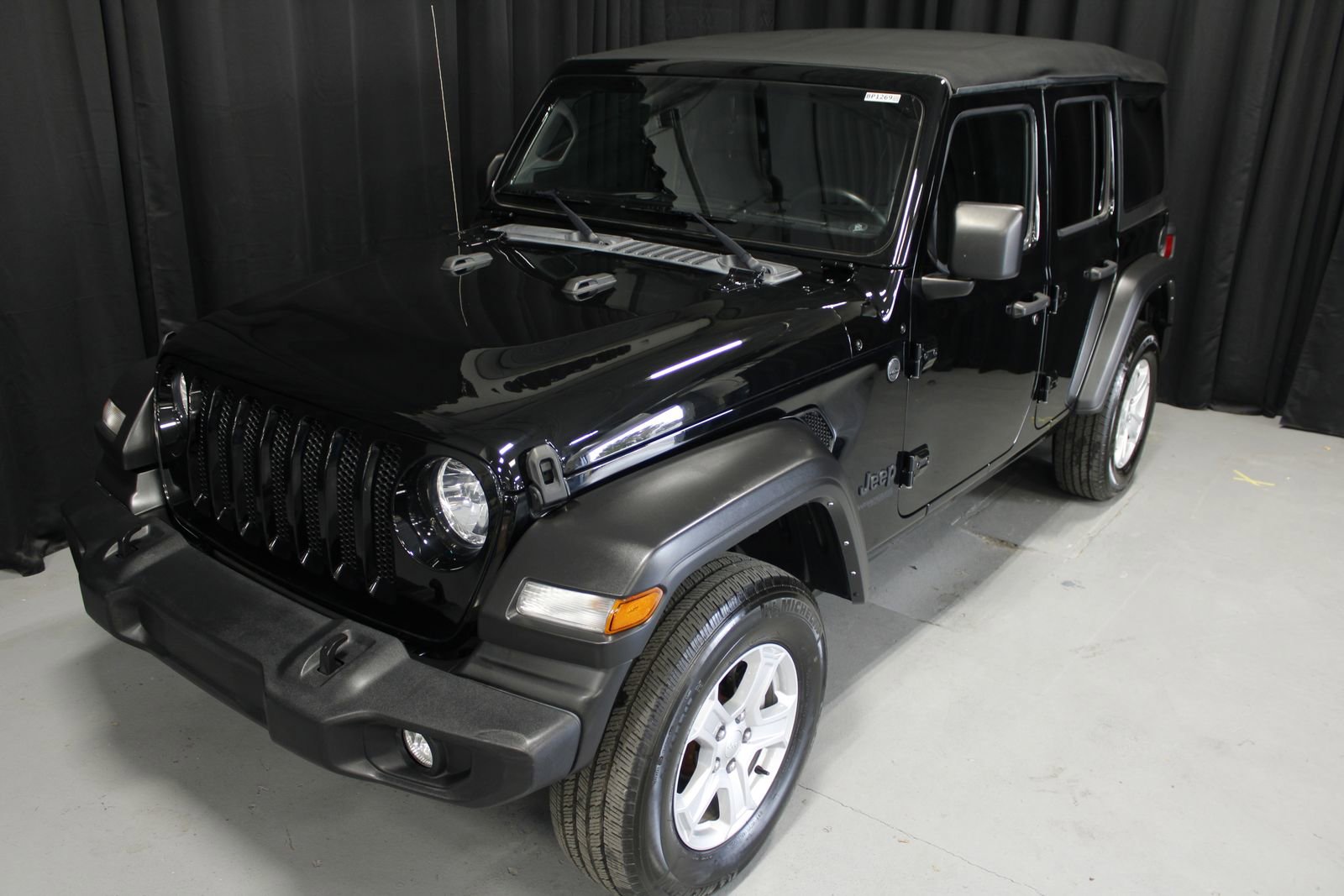 Used 2022 Jeep Wrangler Unlimited Sport image 9