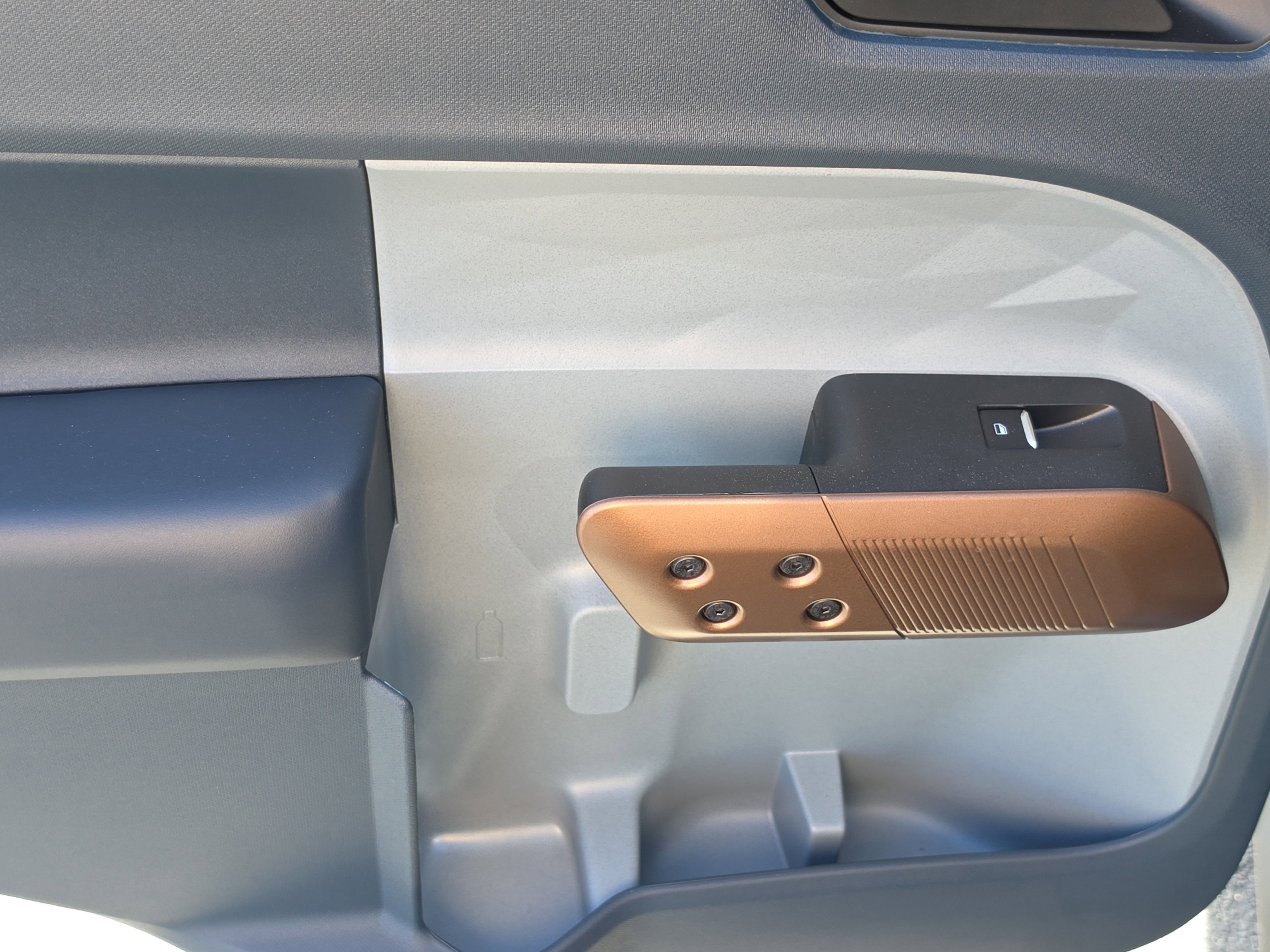 Used 2024 Ford Maverick Lariat image 9