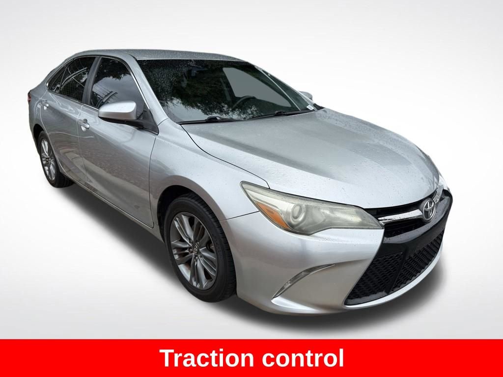 Used 2017 Toyota Camry SE FWD image 3