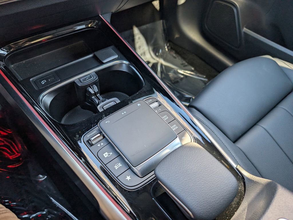 Used 2023 Mercedes-Benz GLB 250 4MATIC image 20