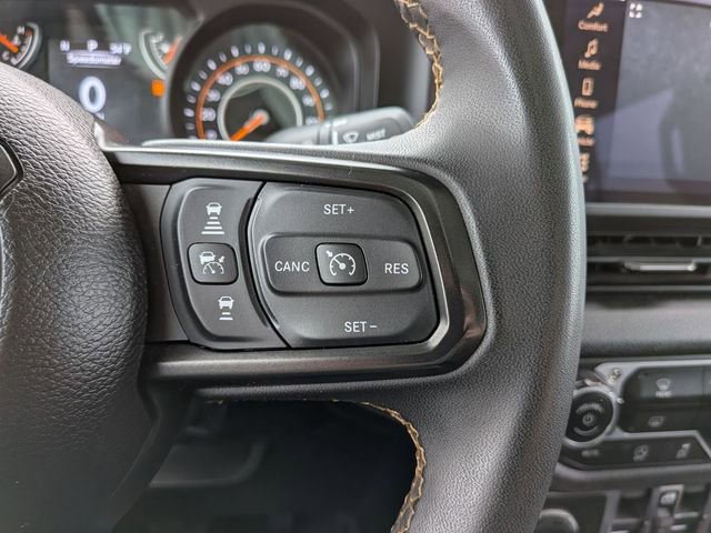 Certified 2025 Jeep Gladiator Sport image 14