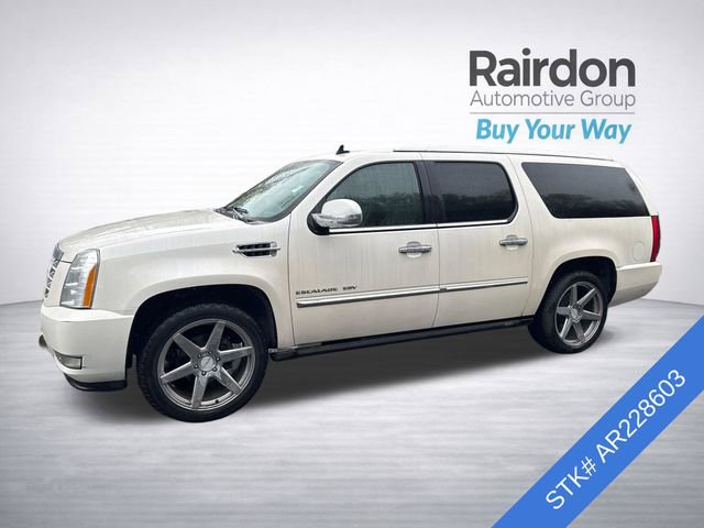 Used 2010 Cadillac Escalade ESV Premium image 4