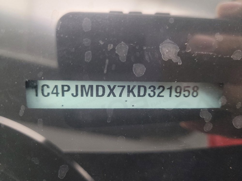 Used 2019 Jeep Cherokee Limited AWD/4WD image 33