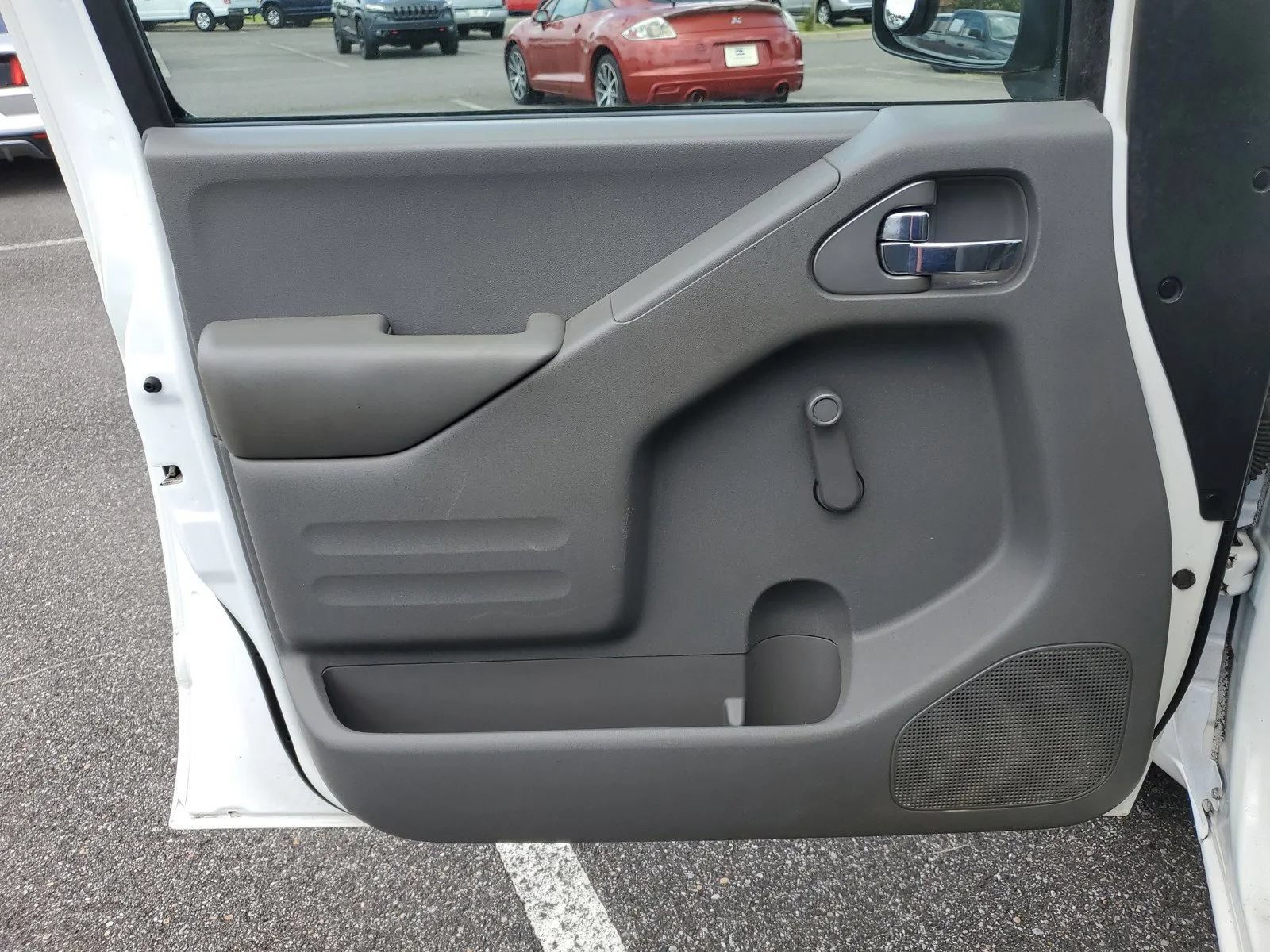 Used 2016 Nissan Frontier S RWD image 16