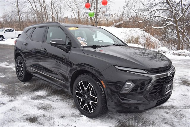Certified 2023 Chevrolet Blazer RS w/ Driver Confidence II Package image 10