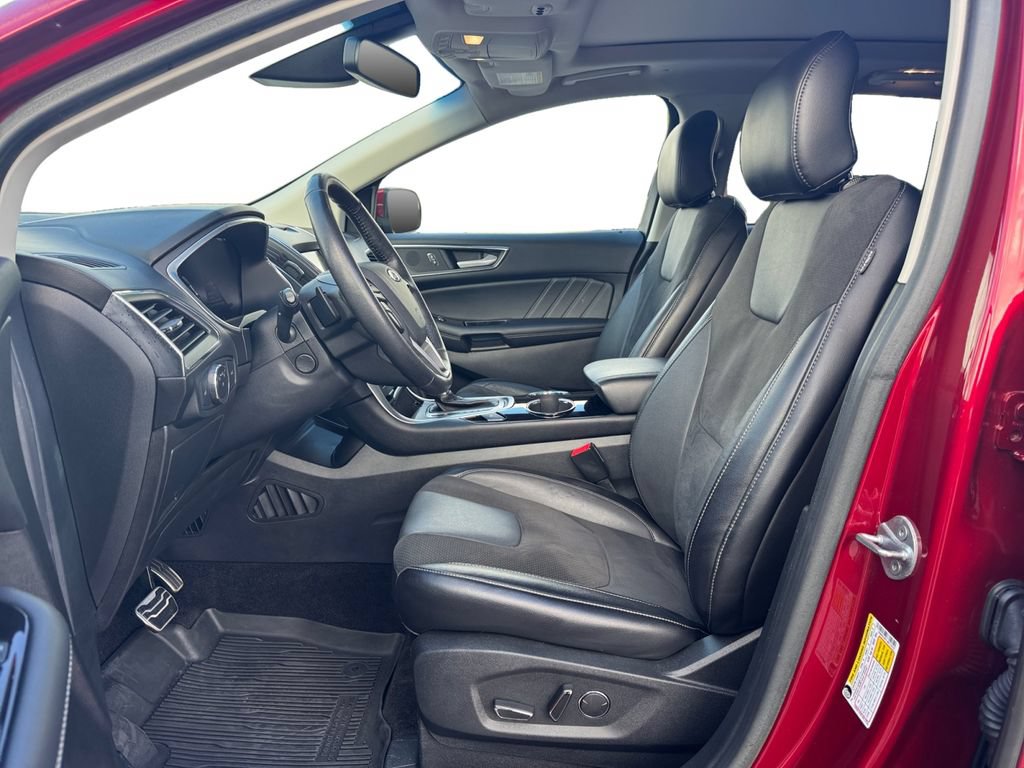 Used 2018 Ford Edge Sport w/ Equipment Group 401A AWD/4WD image 9