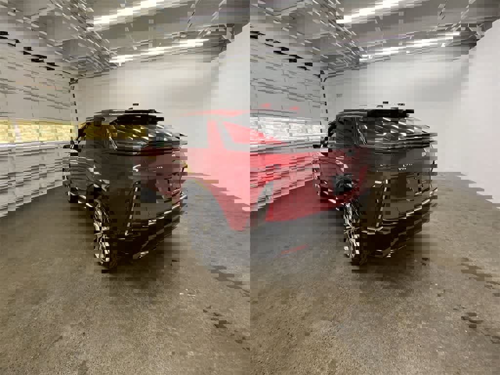 Used 2024 Cadillac Lyriq Luxury w/ LPO, Floor Liner Package image 4