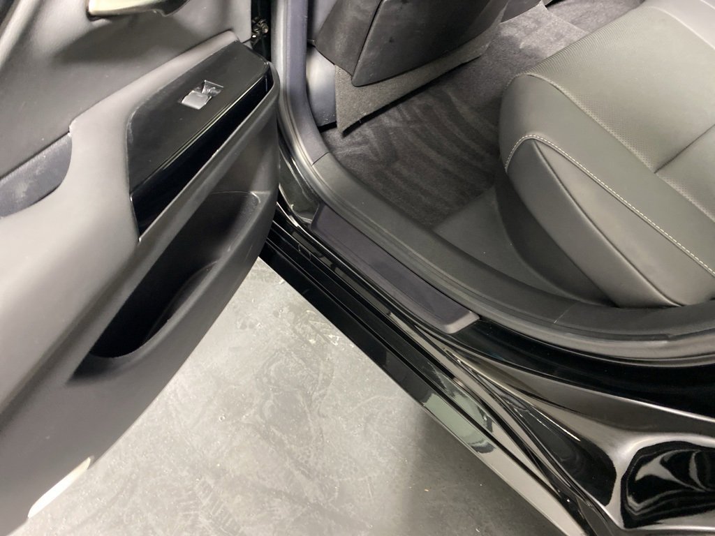 Certified 2023 Lexus ES 300h w/ Premium Package image 27