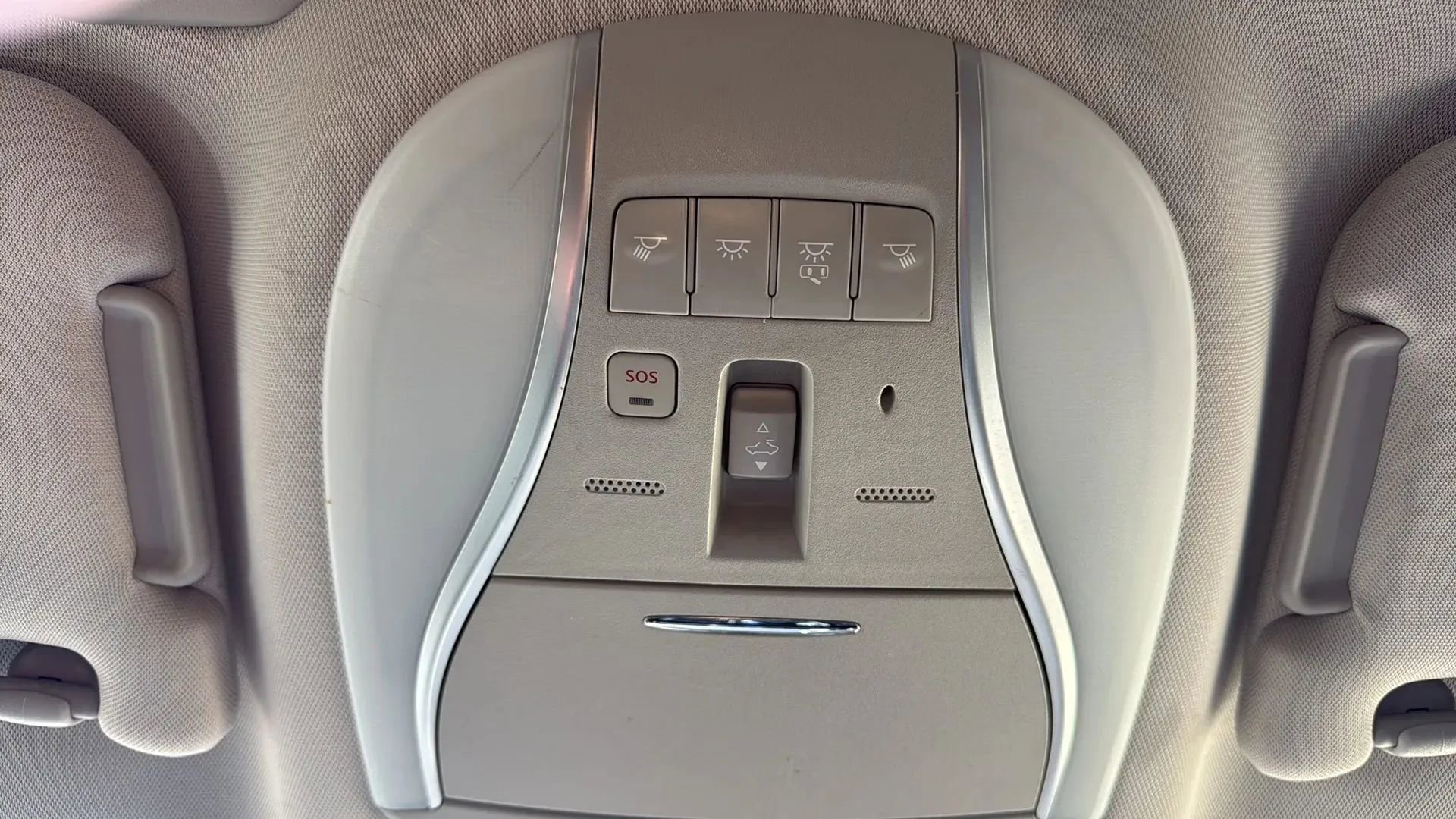 Used 2019 INFINITI QX60 Luxe w/ Essential Package image 21