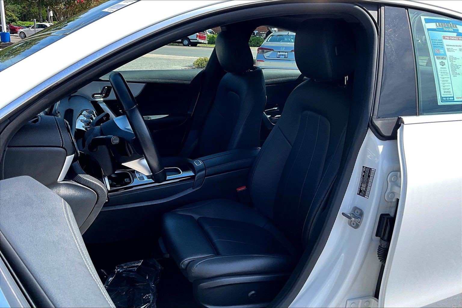 Used 2025 Mercedes-Benz CLA 250 4MATIC image 27