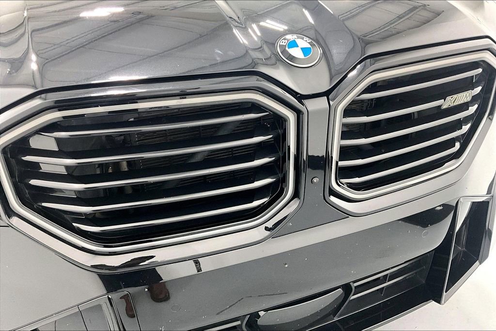 Used 2024 BMW XM AWD/4WD image 30