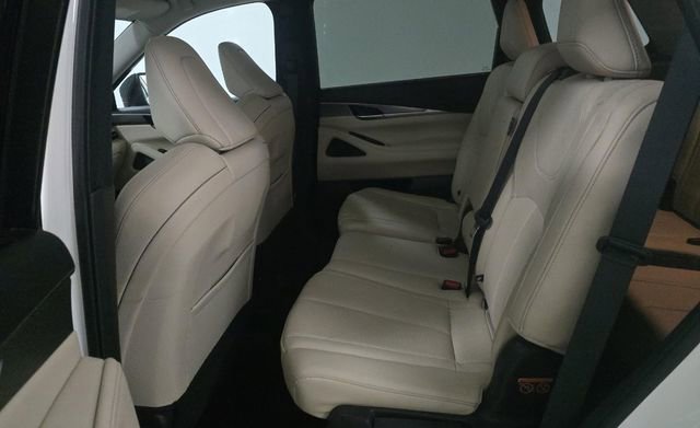 Used 2023 INFINITI QX60 Luxe w/ Cargo Package FWD image 17