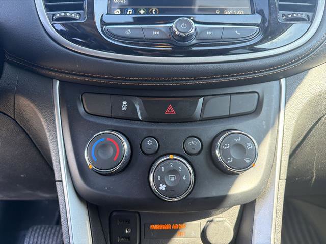 Used 2019 Chevrolet Trax LS image 38