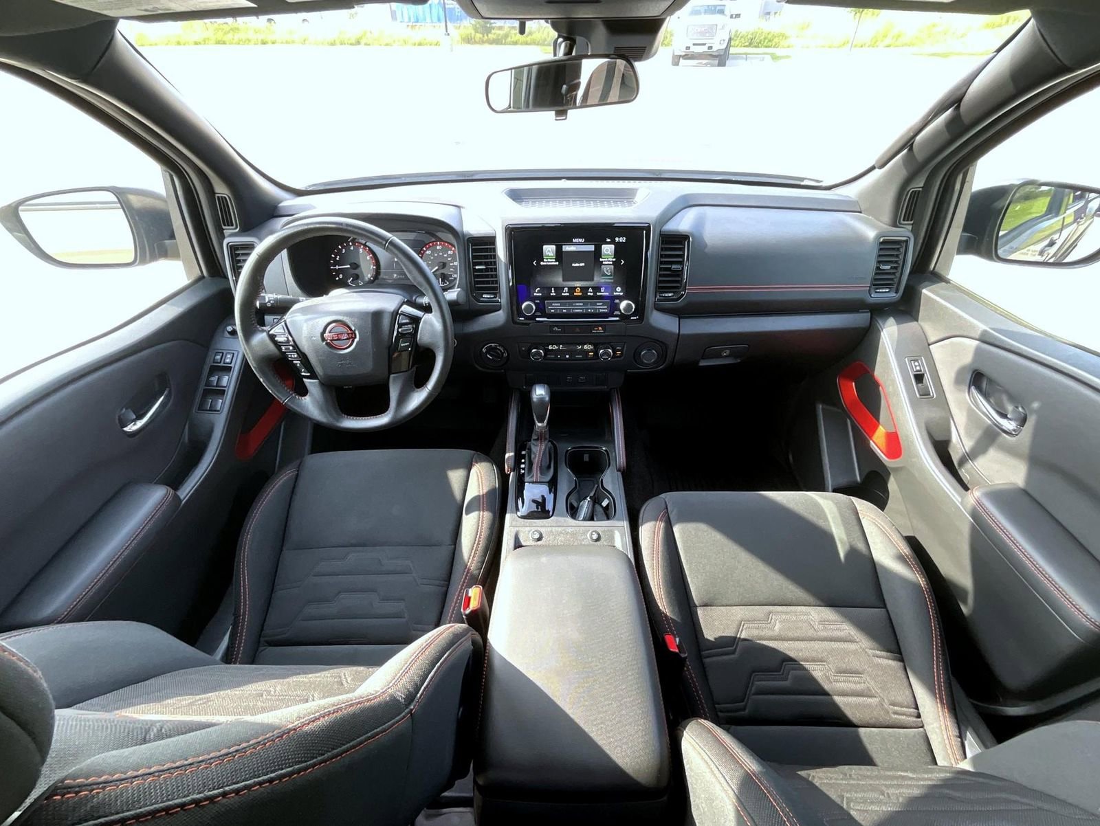 Used 2024 Nissan Frontier PRO-4X w/ Off-Road Protection Package image 14