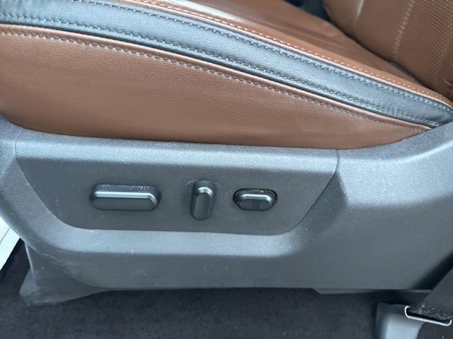 Used 2015 Ford F350 Platinum image 30