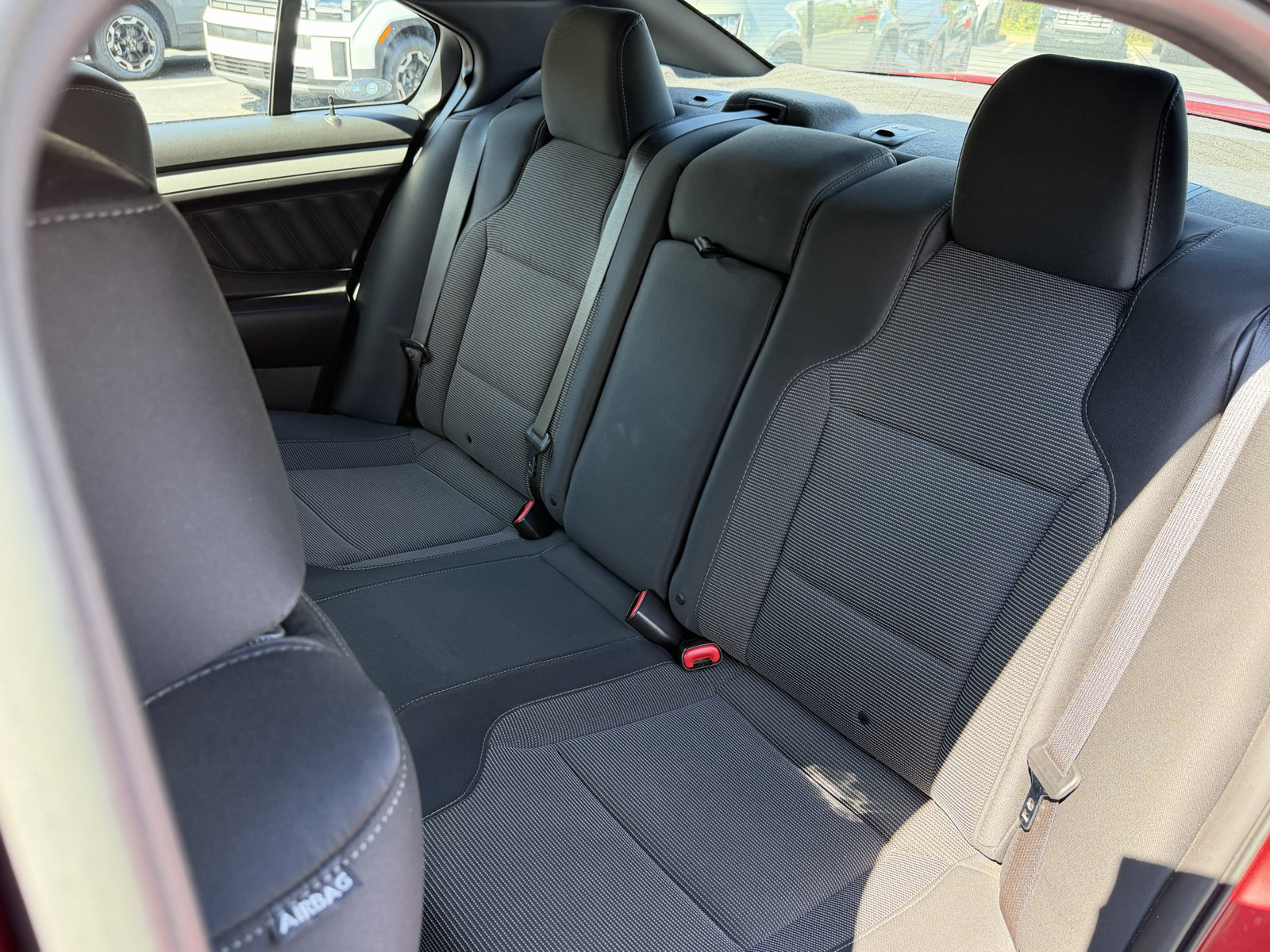 Used 2018 Ford Taurus SEL FWD image 28