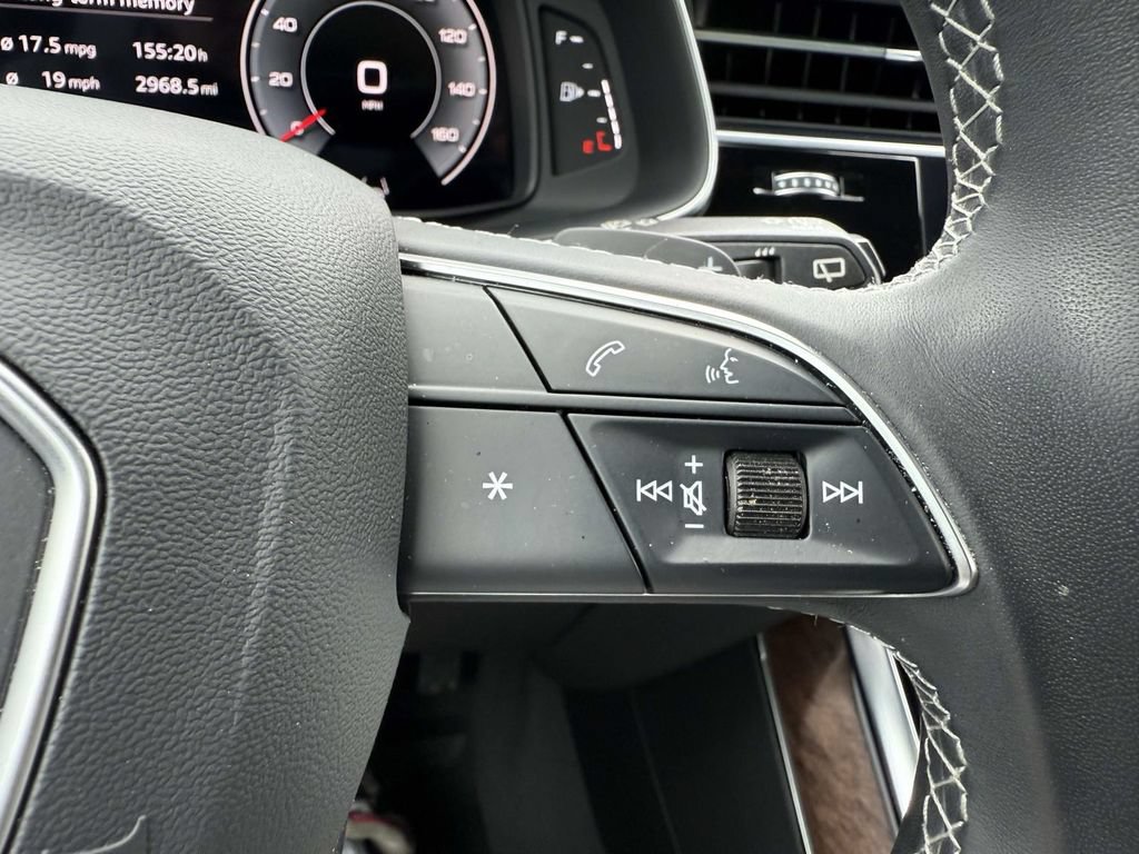 Used 2022 Audi Q8 Premium Plus w/ Premium Plus Package AWD/4WD image 21