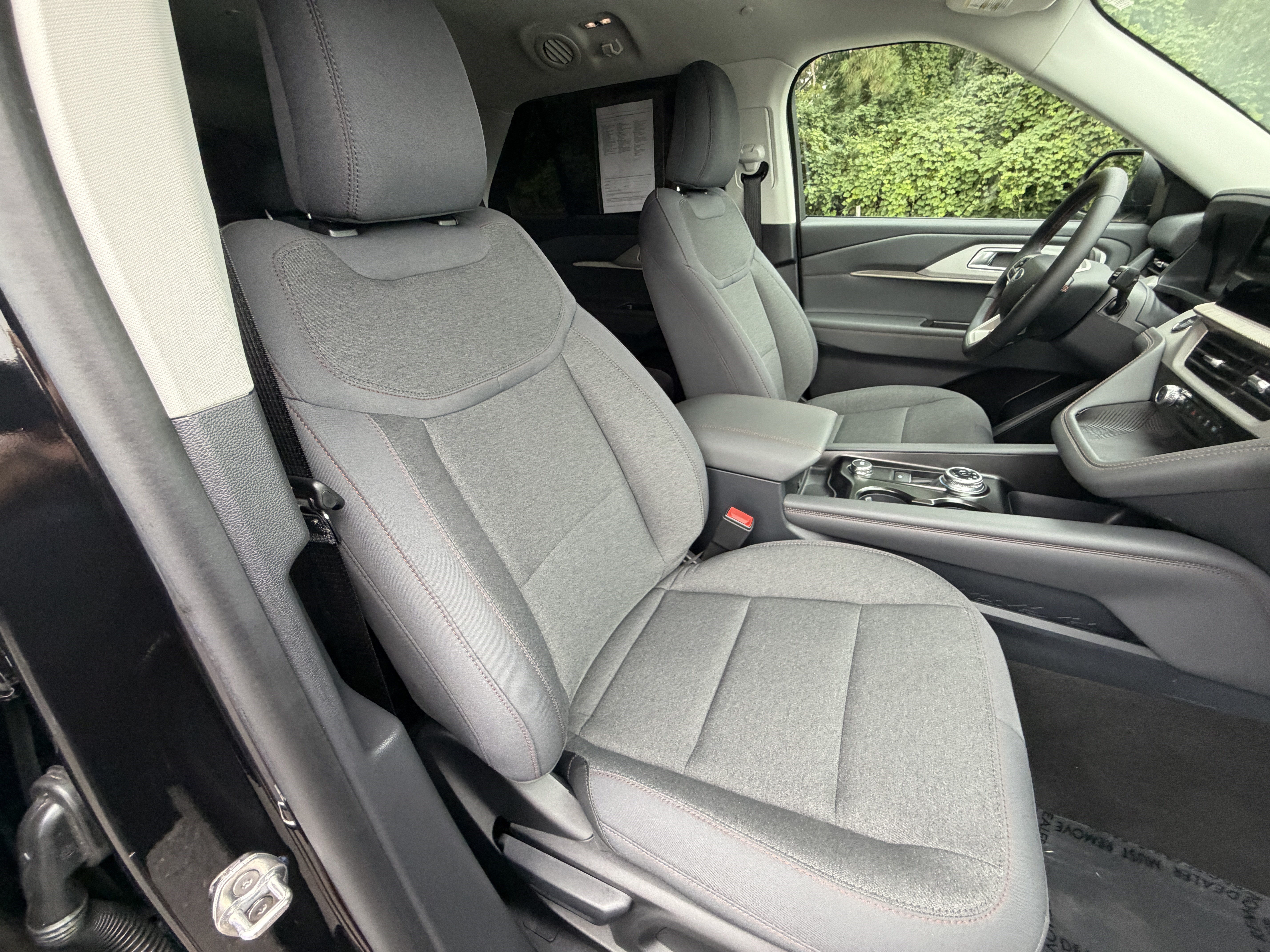 Used 2026 Ford Explorer Active AWD/4WD image 22