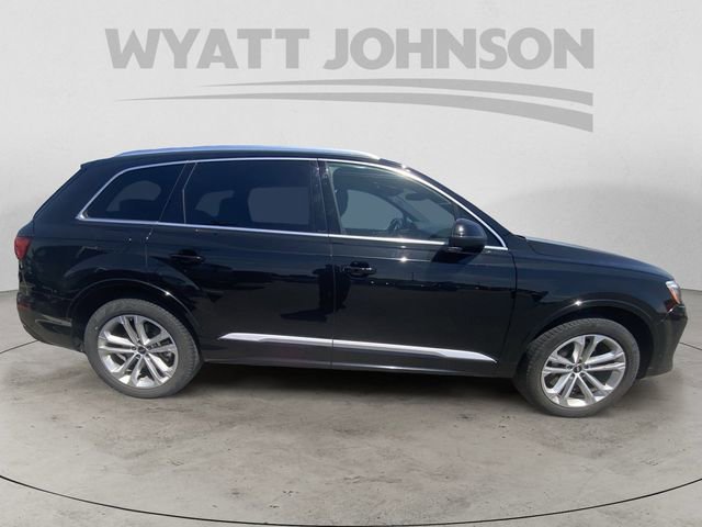 Used 2025 Audi Q7 3.0T Premium Plus image 12