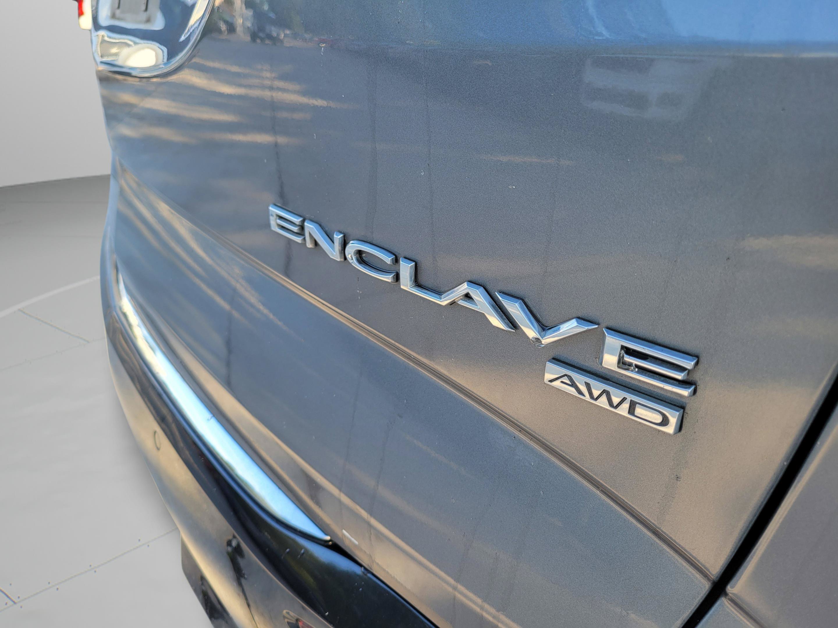 Used 2019 Buick Enclave Essence AWD/4WD image 28