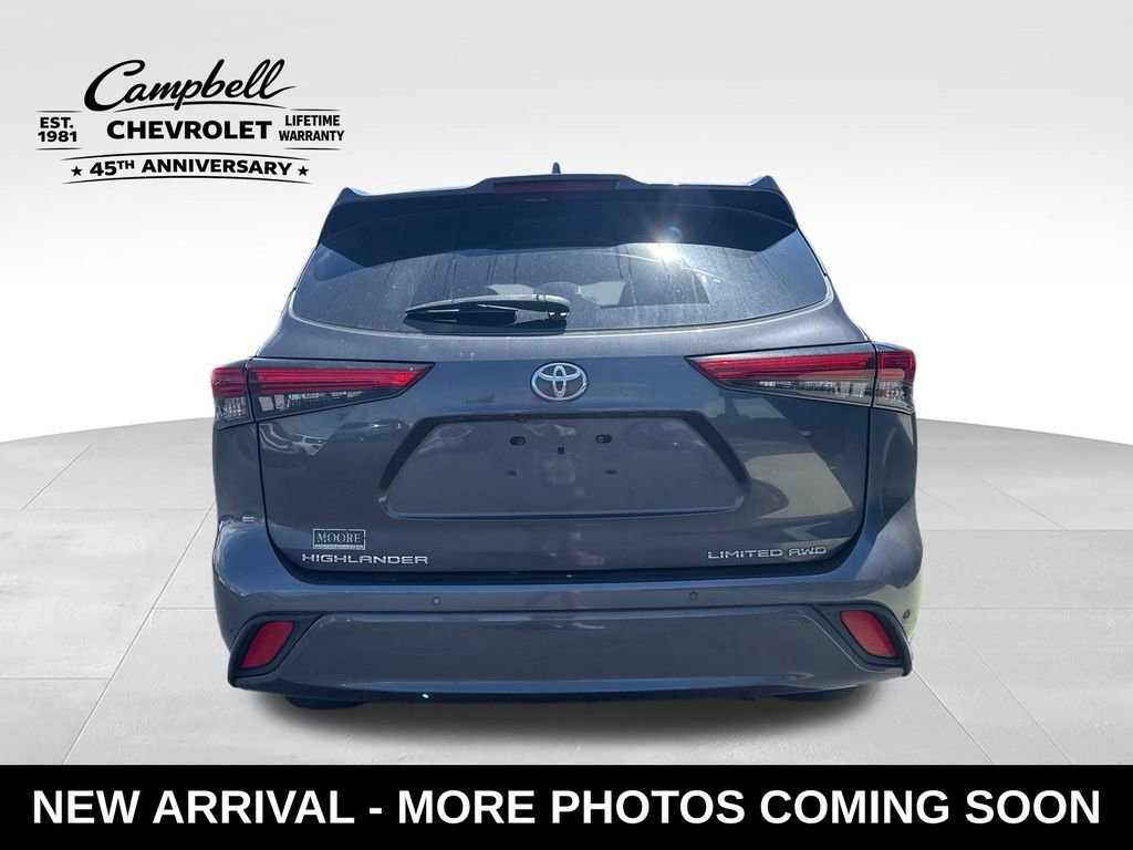 Used 2020 Toyota Highlander Limited AWD/4WD image 4