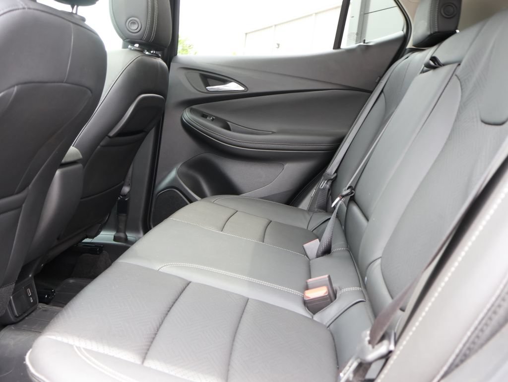 Used 2023 Buick Encore GX Essence w/ Advanced Technology Package AWD/4WD image 18