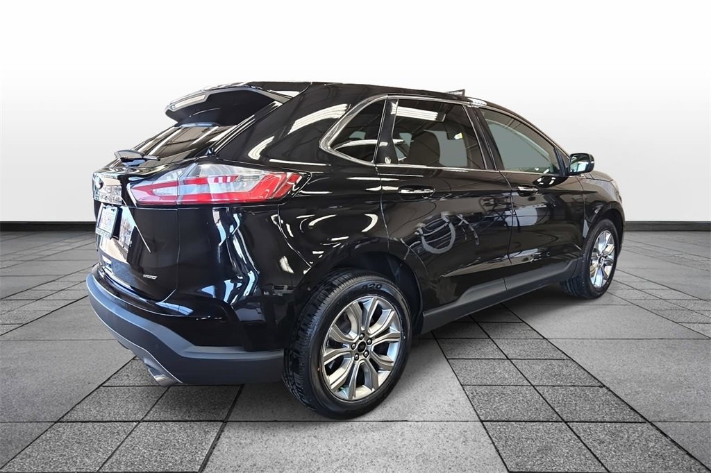 Used 2024 Ford Edge Titanium image 5