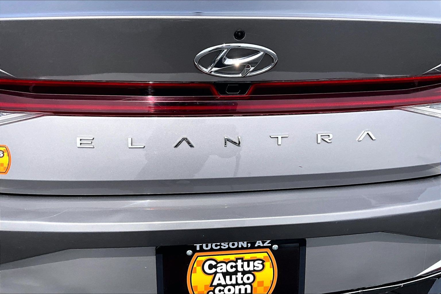 Used 2021 Hyundai Elantra SEL w/ Convenience + Premium Package FWD image 28