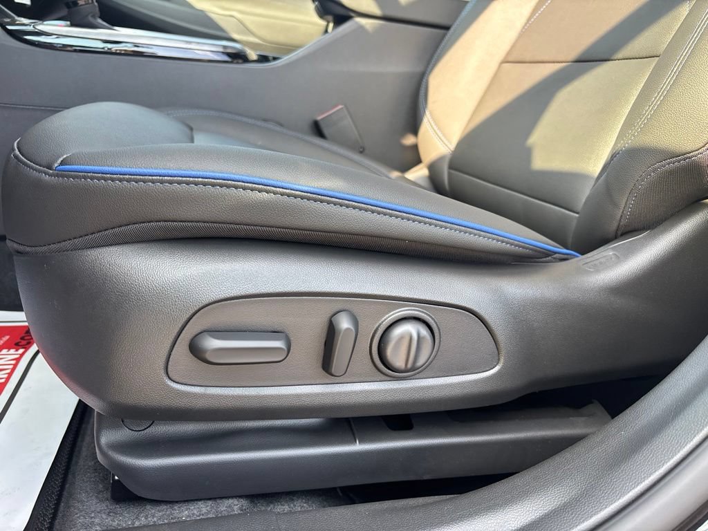 New 2026 Buick Envista Sport Touring w/ Convenience I Package FWD image 18
