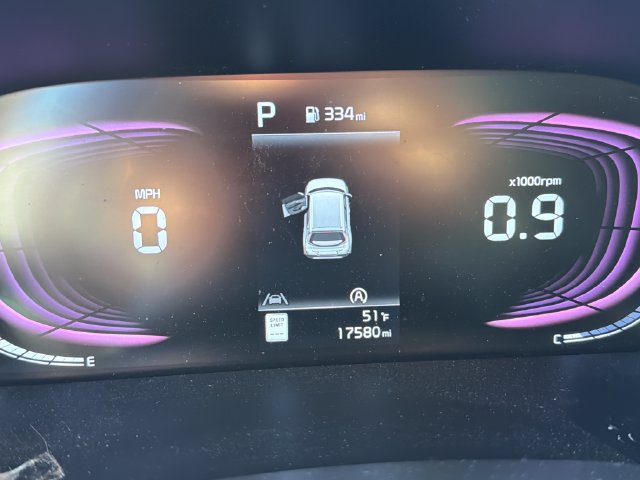 Certified 2024 Kia Soul LX w/ LX Technology Package FWD image 18