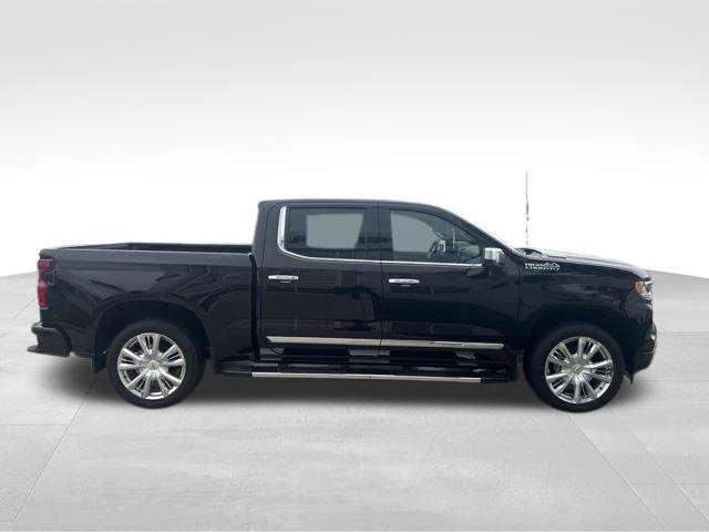 Used 2026 Chevrolet Silverado 1500 High Country w/ High Country Premium Package AWD/4WD image 7