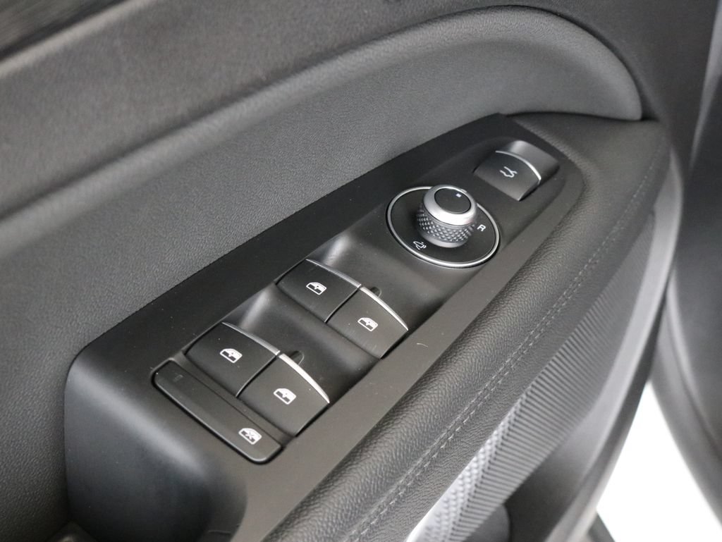 Used 2023 Alfa Romeo Stelvio Sprint AWD/4WD image 28