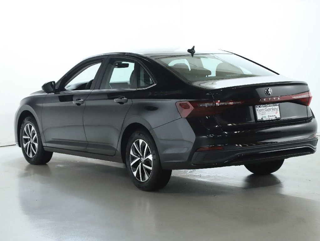 Used 2025 Volkswagen Jetta S image 39