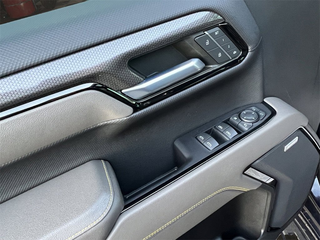 Certified 2022 Chevrolet Silverado 1500 ZR2 w/ Technology Package image 22