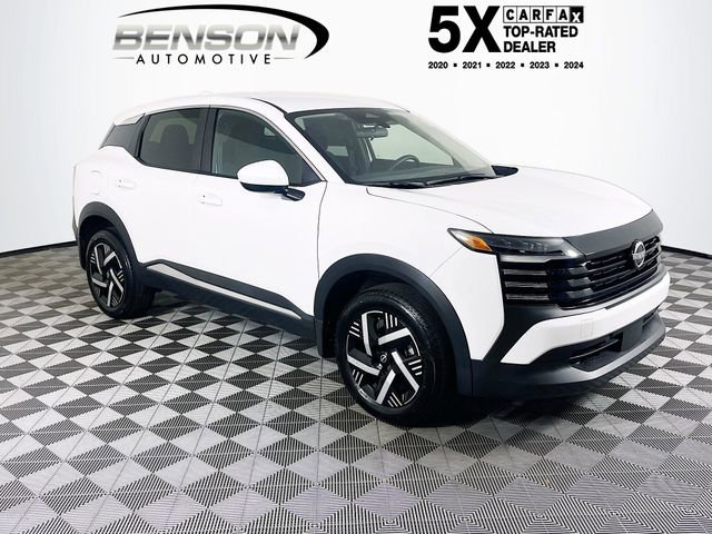 Used 2025 Nissan Kicks SV FWD image 1
