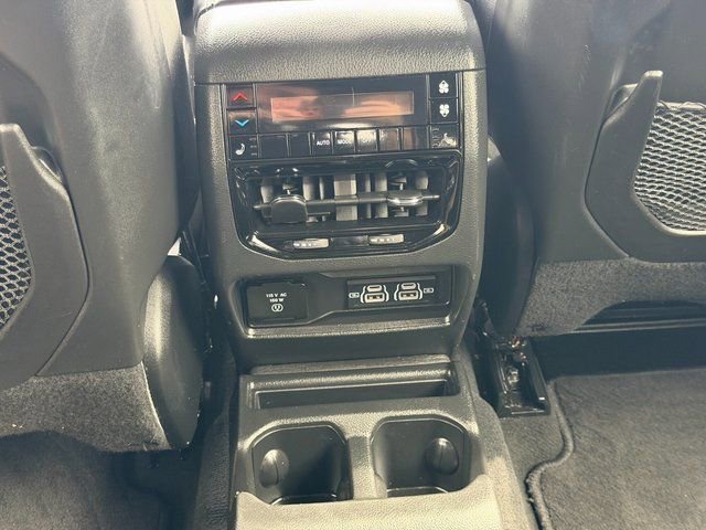 Used 2024 Jeep Grand Cherokee L Limited w/ Luxury Tech Group II AWD/4WD image 27