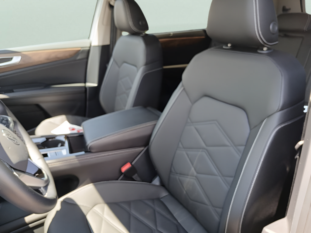 Used 2026 Volkswagen Atlas SE AWD/4WD image 23