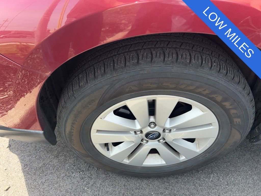 Used 2019 Subaru Outback 2.5i Premium AWD/4WD image 3