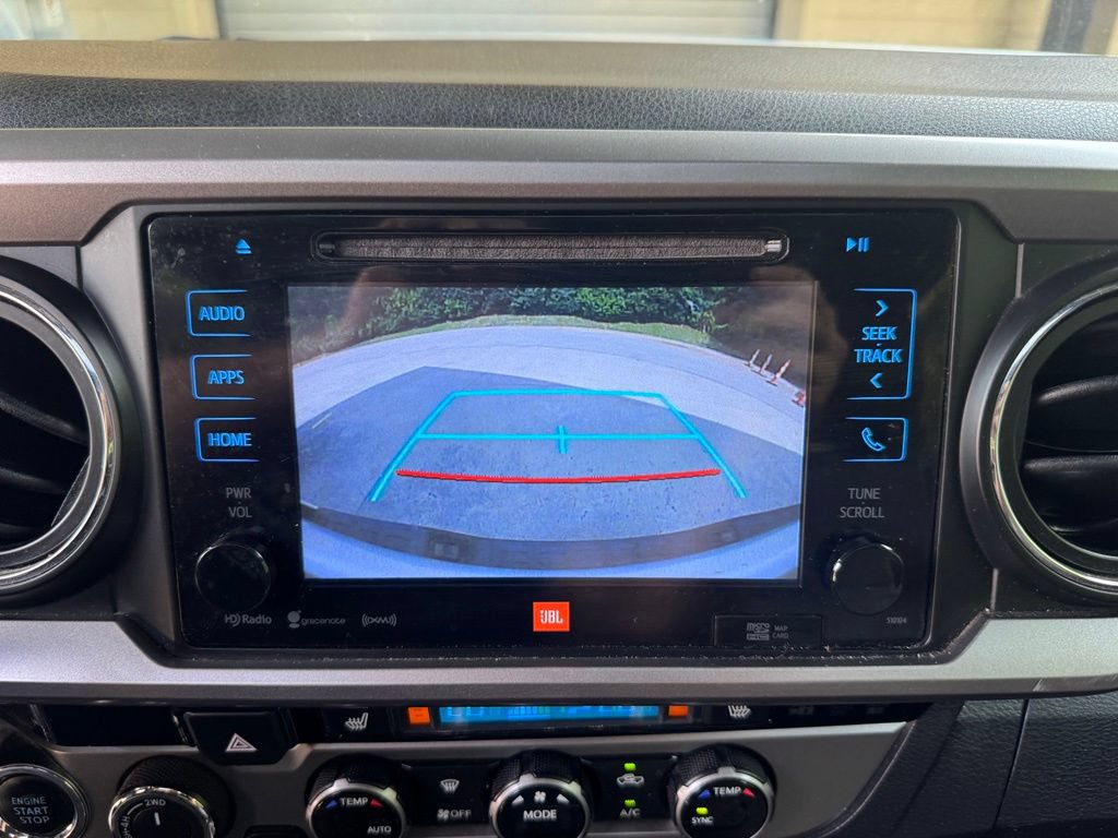 Used 2016 Toyota Tacoma Limited AWD/4WD image 18