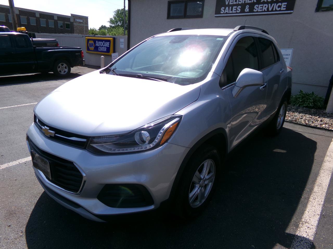 Used 2019 Chevrolet Trax LT w/ LT Convenience Package AWD/4WD image 10