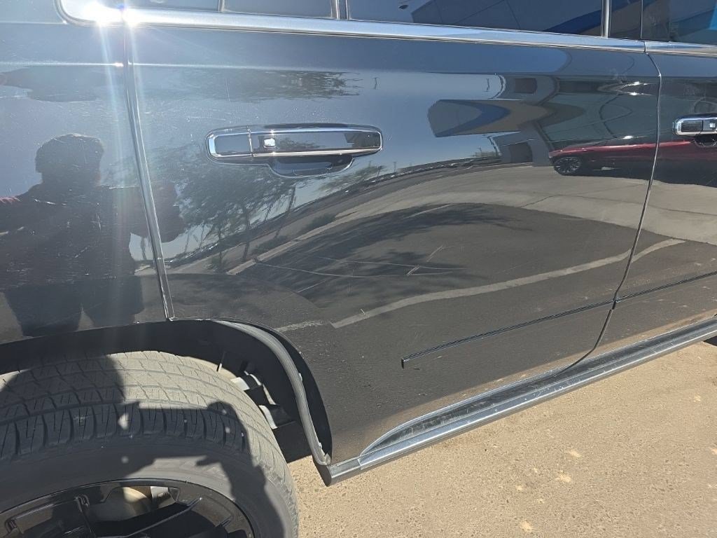Used 2017 Chevrolet Tahoe Premier AWD/4WD image 14