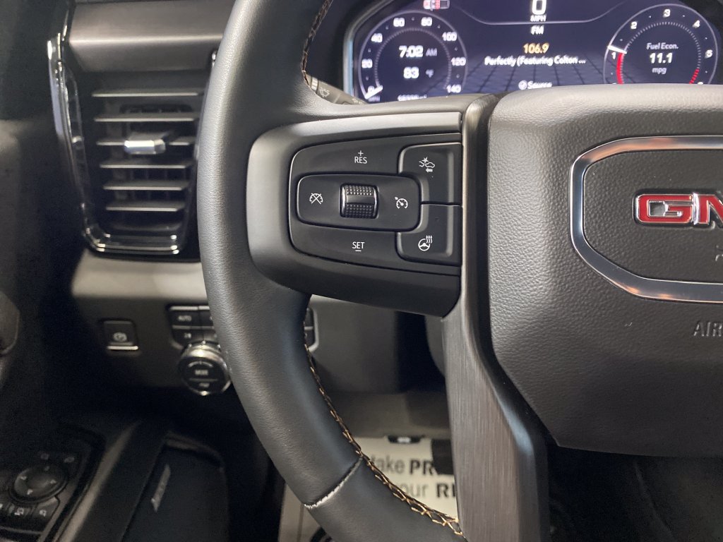 Used 2024 GMC Sierra 2500 AT4 w/ Technology Package AWD/4WD image 17