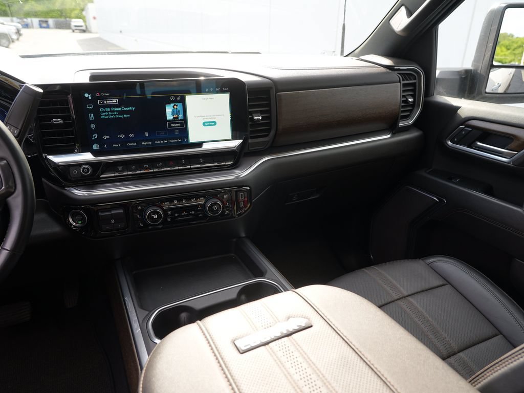 Certified 2025 Chevrolet Silverado 3500 High Country w/ High Country Premium Package AWD/4WD image 21