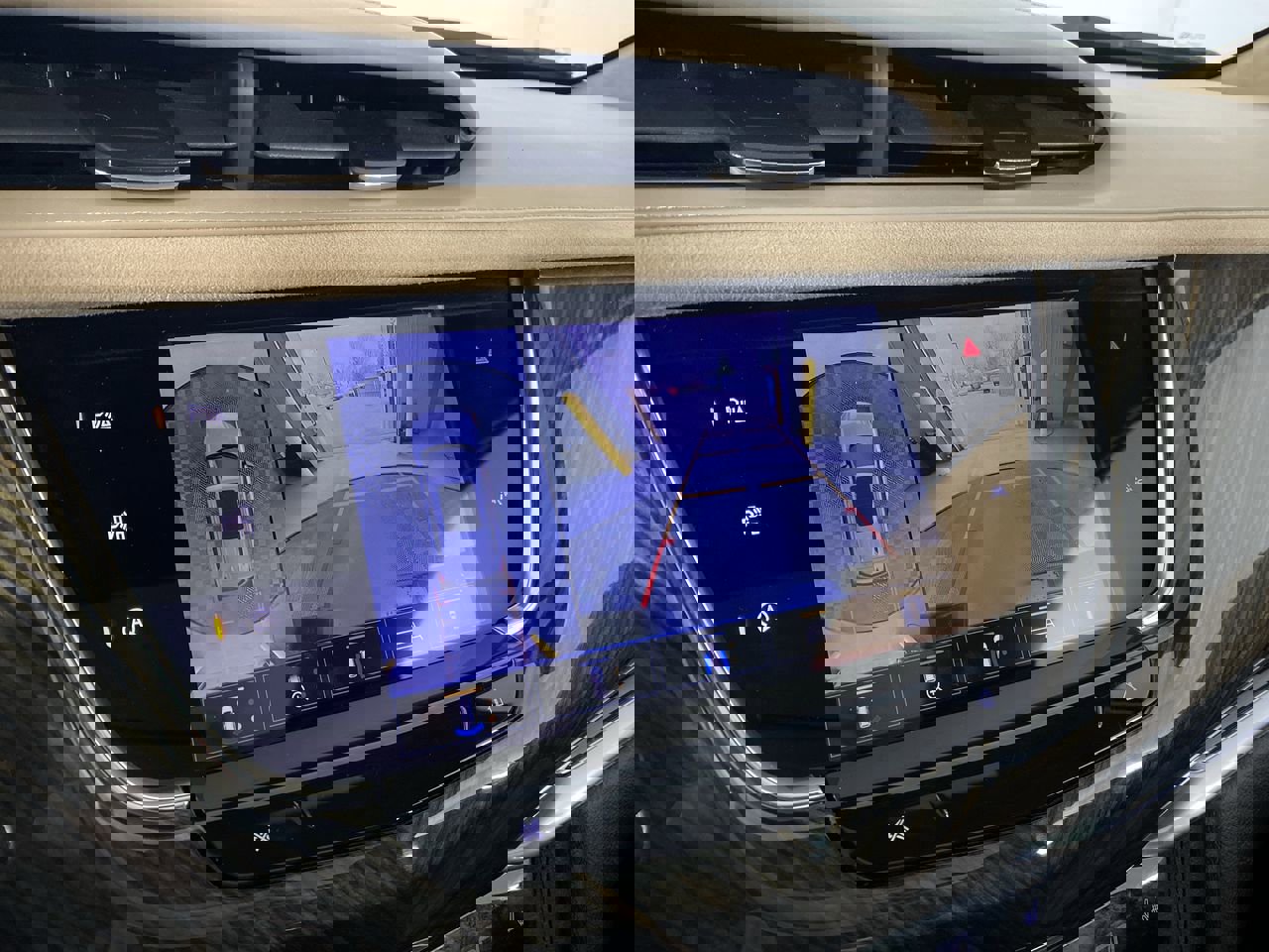 Certified 2023 Cadillac XT6 Sport w/ Platinum Package image 7