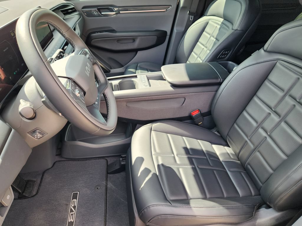 New 2026 Kia EV9 Land w/ Nightfall Edition Package AWD/4WD image 9