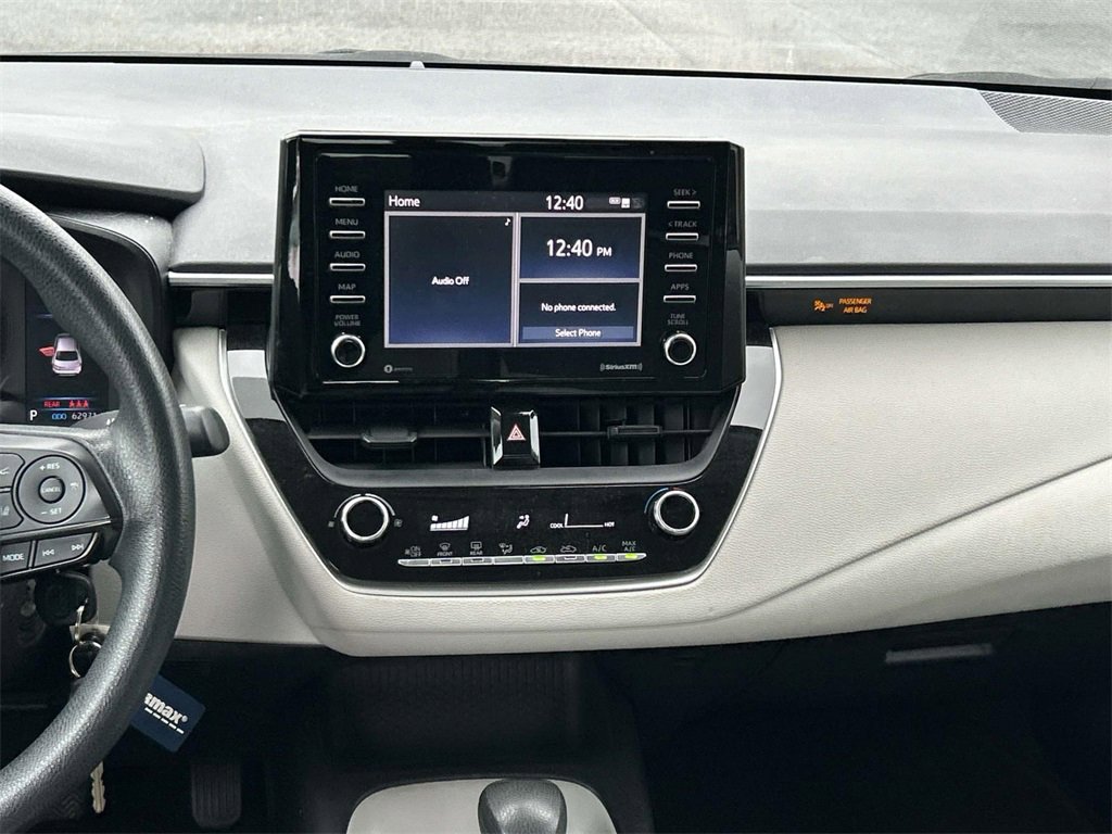 Used 2021 Toyota Corolla L image 14