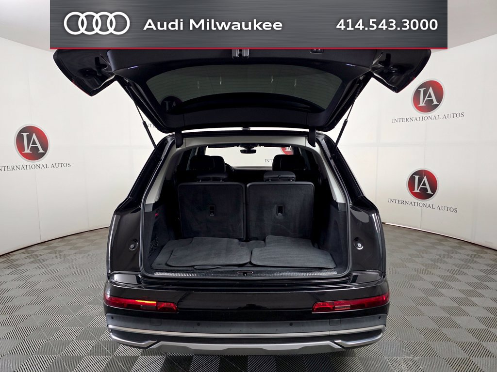 Used 2023 Audi Q7 2.0T Premium w/ Convenience Package AWD/4WD image 9